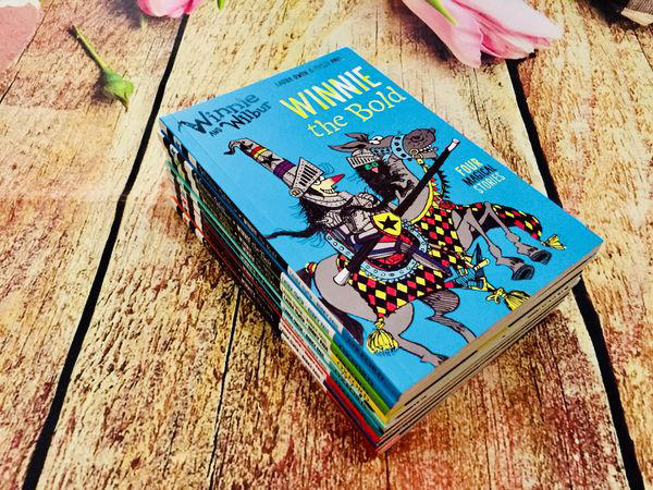 Winnie And Wilbur Adventures (9 cuốn)